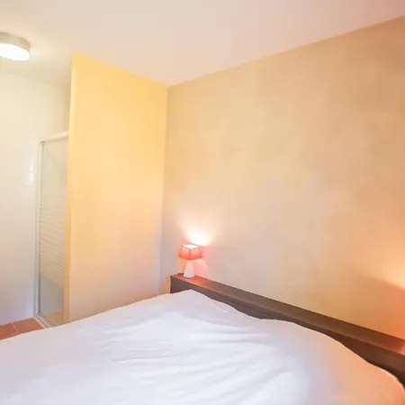 Bleu 25 * Lacapelle-Marival