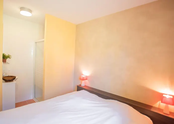 Bleu 25 * Lacapelle-Marival