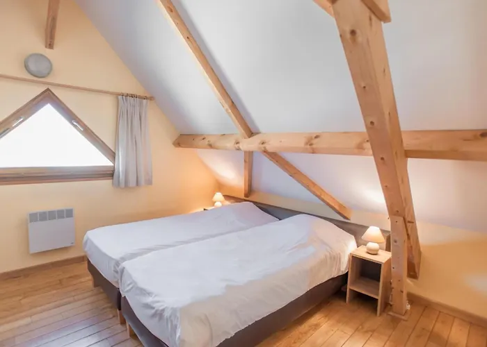 Bleu 25 Lacapelle-Marival